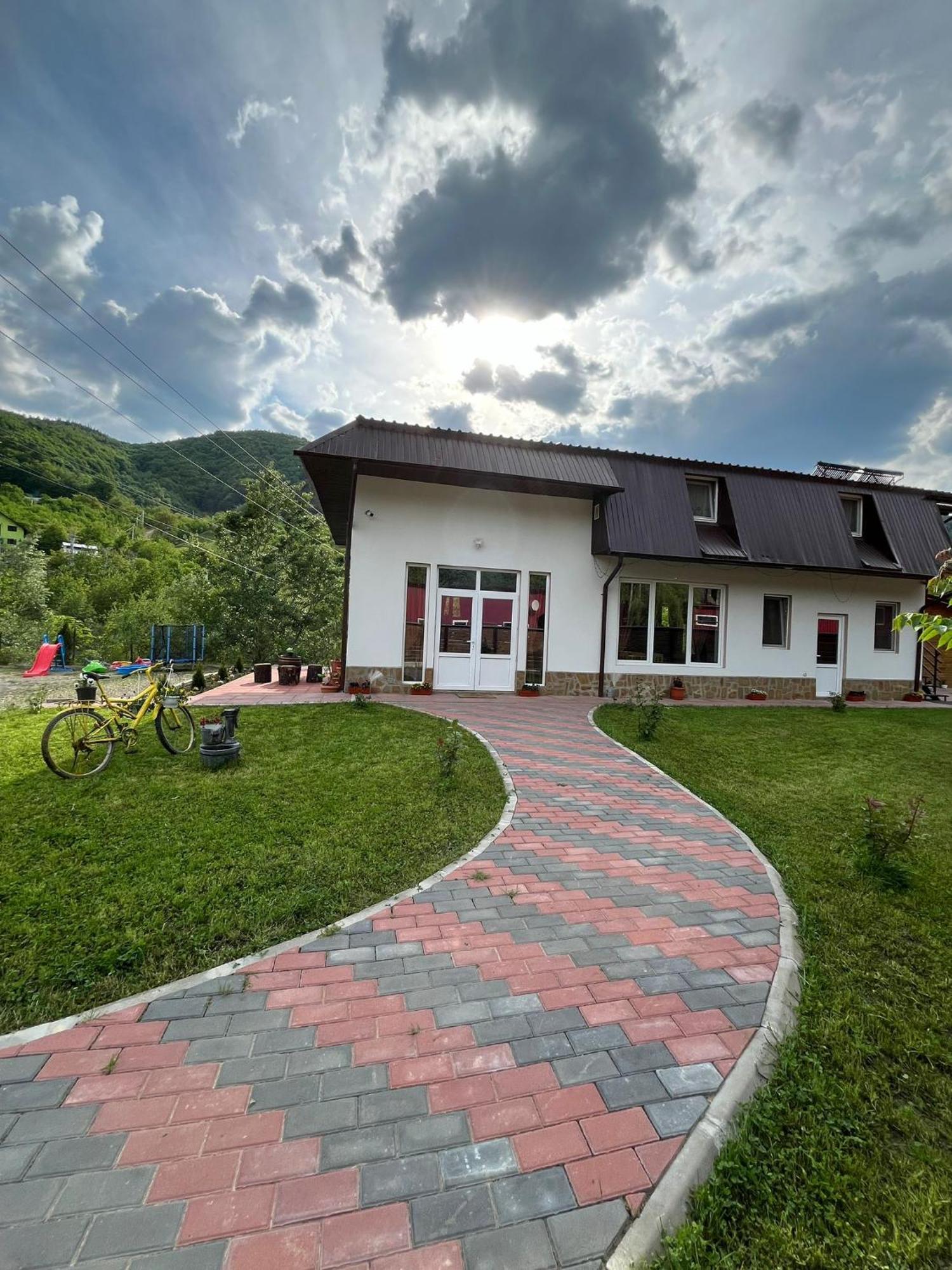 内霍瓦 Casa Vio旅馆 外观 照片